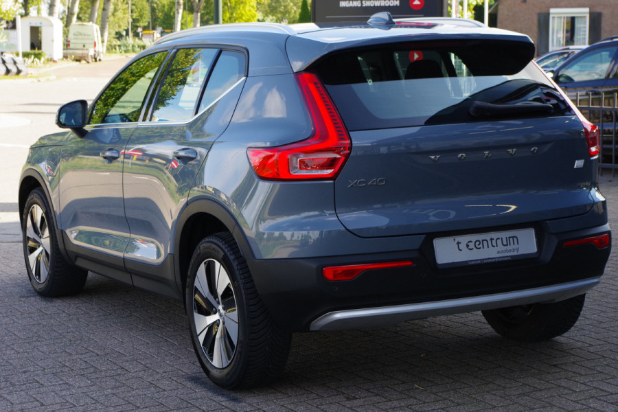 Volvo XC40 1.5 T4 Plug-in hybrid Essential Bright 211 PK PHEV, Camera, LED, Carplay, Climate Control