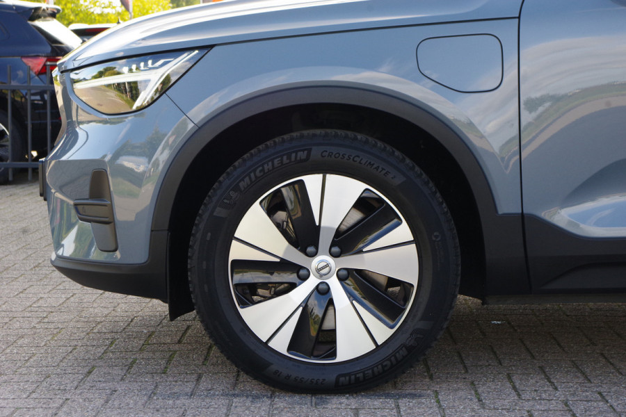 Volvo XC40 1.5 T4 Plug-in hybrid Essential Bright 211 PK PHEV, Camera, LED, Carplay, Climate Control