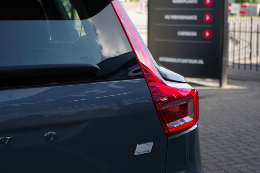 Volvo XC40 1.5 T4 Plug-in hybrid Essential Bright 211 PK PHEV, Camera, LED, Carplay, Climate Control