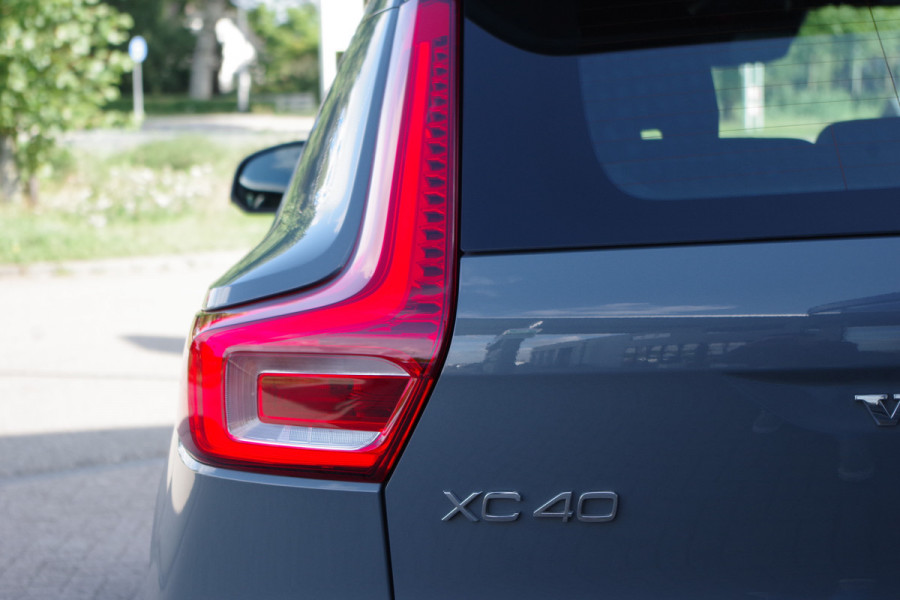 Volvo XC40 1.5 T4 Plug-in hybrid Essential Bright 211 PK PHEV, Camera, LED, Carplay, Climate Control