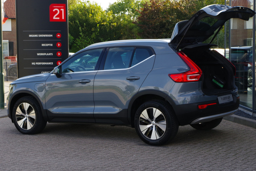 Volvo XC40 1.5 T4 Plug-in hybrid Essential Bright 211 PK PHEV, Camera, LED, Carplay, Climate Control