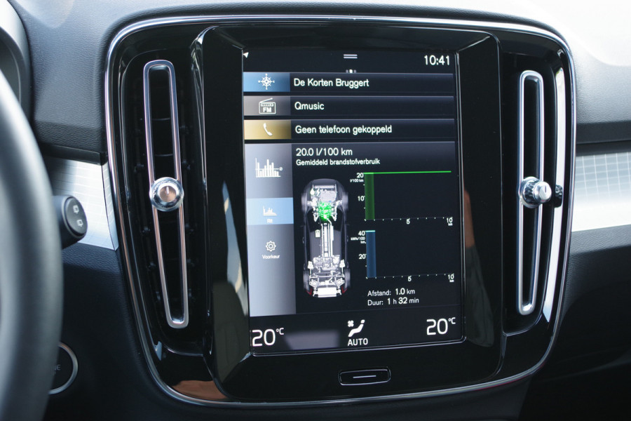 Volvo XC40 1.5 T4 Plug-in hybrid Essential Bright 211 PK PHEV, Camera, LED, Carplay, Climate Control