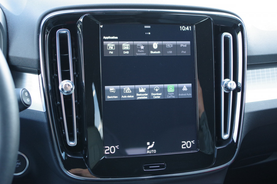 Volvo XC40 1.5 T4 Plug-in hybrid Essential Bright 211 PK PHEV, Camera, LED, Carplay, Climate Control