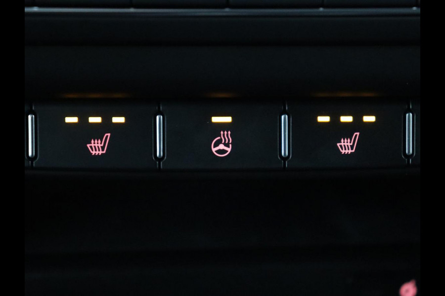 Kia Xceed 1.6 GDi PHEV DynamicLine | Automaat | Carplay | Stuurverwarming | Stoelverwarming | Adaptive cruise | Climate control | Camera | Navigatie | LMV 18 inch | LED