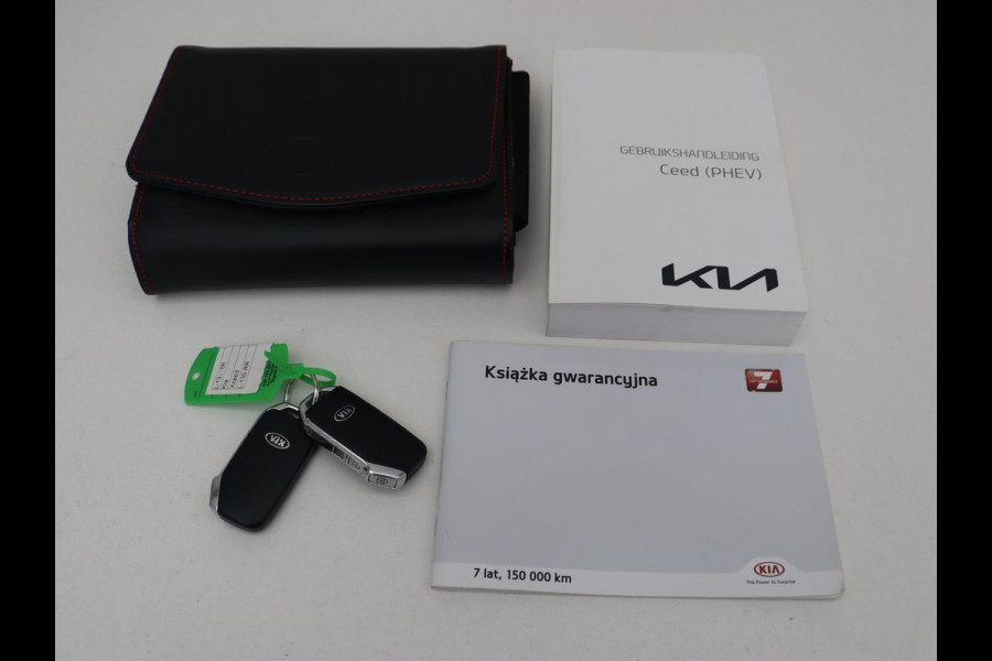 Kia Xceed 1.6 GDi PHEV DynamicLine | Automaat | Carplay | Stuurverwarming | Stoelverwarming | Adaptive cruise | Climate control | Camera | Navigatie | LMV 18 inch | LED