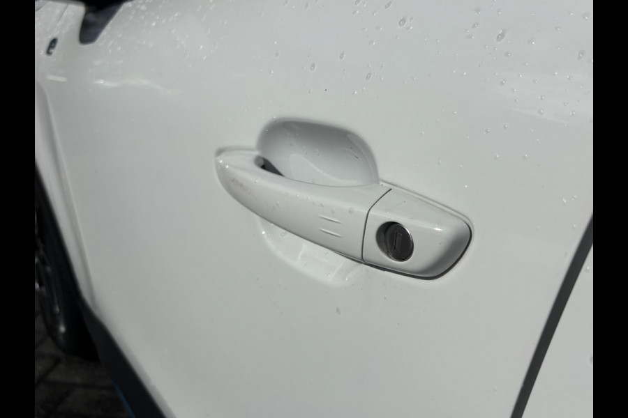Citroën Ë-C4 Shine 50 kWh VAN: 19.400,- VOOR: 17.770,- UW HERFSTVOORDEEL: 1.630,- EURO | ORIG.NL AUTO | DEALER ONDERHOUDEN | RIJKLAARPRIJS INCL. 12MND BOVAG | LEDERPAKKET MET ELECTR STOEL |