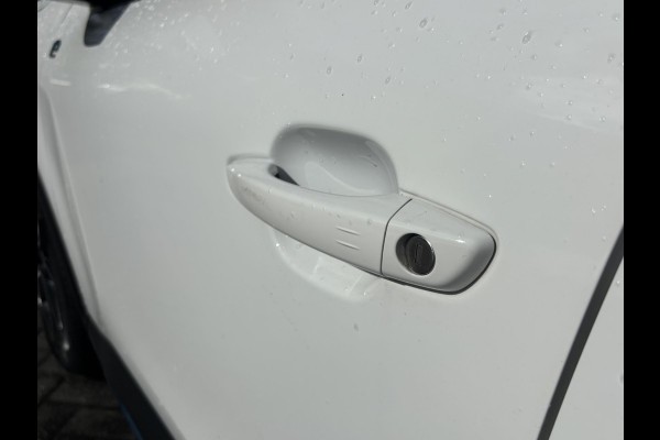 Citroën Ë-C4 Shine 50 kWh VAN: 19.400,- VOOR: 17.770,- UW HERFSTVOORDEEL: 1.630,- EURO | ORIG.NL AUTO | DEALER ONDERHOUDEN | RIJKLAARPRIJS INCL. 12MND BOVAG | LEDERPAKKET MET ELECTR STOEL |