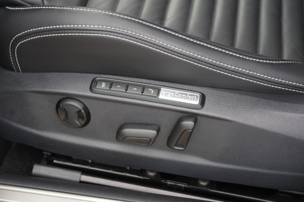 Volkswagen Passat Variant 1.4 TSI 218 PK GTE Business PHEV, Trekhaak, Leder, Memory