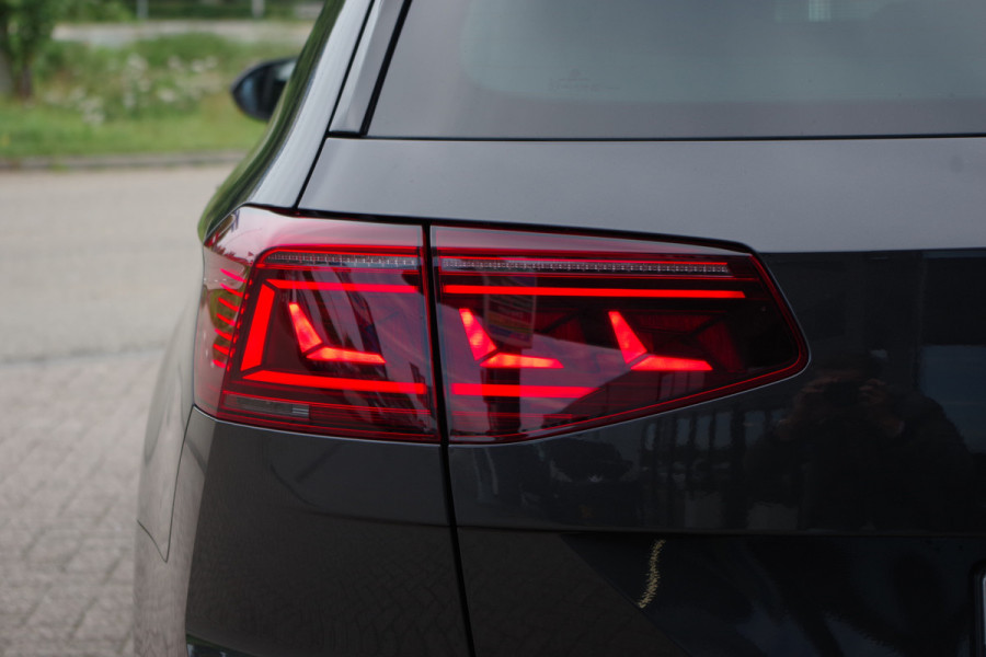 Volkswagen Passat Variant 1.4 TSI 218 PK GTE Business PHEV, Trekhaak, Leder, Memory