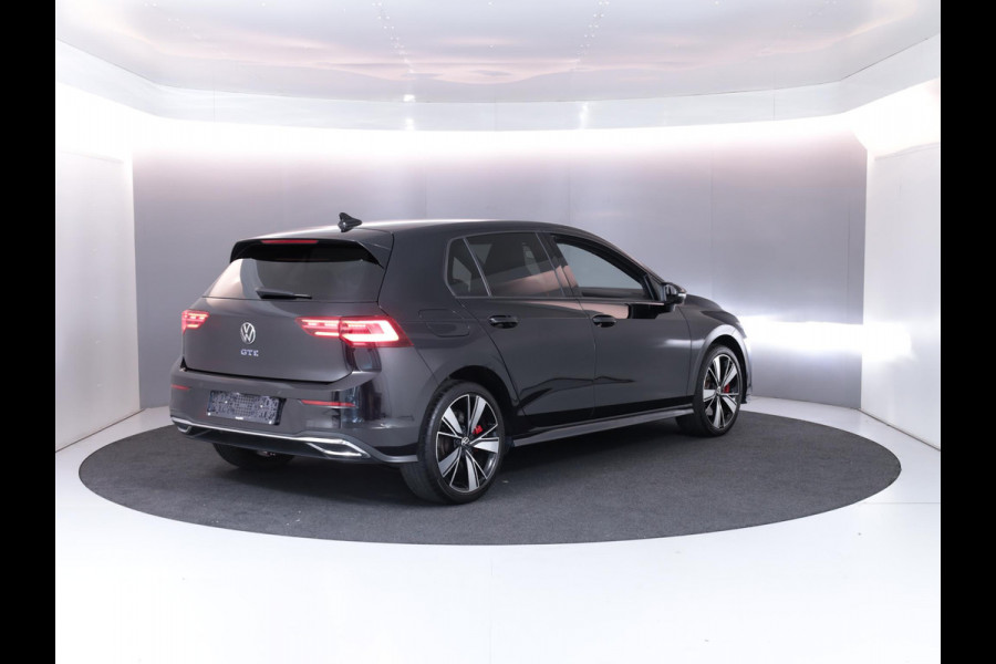 Volkswagen Golf 1.4 eHybrid GTE 245 pk Automaat (DSG) | Navigatie | Trekhaak (afneembaar) | Parkeersensoren | Achteruitrijcamera | Matrix LED koplampen | Stoelverwarming | Volkswagen Golf 1.4 eHybrid GTE 245 pk Automaat (DSG) | Navigatie | Trekhaak (afneembaar) | Parkeersensoren | Achteruitrijcamera | Matrix LED koplampen | Stoelverwarming |