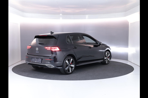 Volkswagen Golf 1.4 eHybrid GTE 245 pk Automaat (DSG) | Navigatie | Trekhaak (afneembaar) | Parkeersensoren | Achteruitrijcamera | Matrix LED koplampen | Stoelverwarming | Volkswagen Golf 1.4 eHybrid GTE 245 pk Automaat (DSG) | Navigatie | Trekhaak (afneembaar) | Parkeersensoren | Achteruitrijcamera | Matrix LED koplampen | Stoelverwarming |