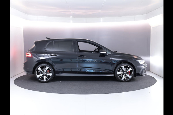 Volkswagen Golf 1.4 eHybrid GTE 245 pk Automaat (DSG) | Navigatie | Trekhaak (afneembaar) | Parkeersensoren | Achteruitrijcamera | Matrix LED koplampen | Stoelverwarming | Volkswagen Golf 1.4 eHybrid GTE 245 pk Automaat (DSG) | Navigatie | Trekhaak (afneembaar) | Parkeersensoren | Achteruitrijcamera | Matrix LED koplampen | Stoelverwarming |