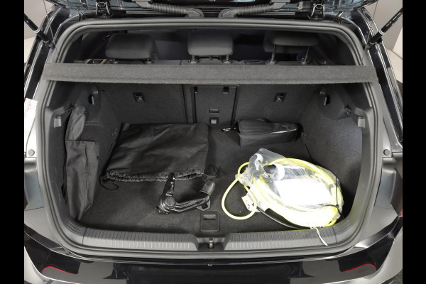 Volkswagen Golf 1.4 eHybrid GTE 245 pk Automaat (DSG) | Navigatie | Trekhaak (afneembaar) | Parkeersensoren | Achteruitrijcamera | Matrix LED koplampen | Stoelverwarming | Volkswagen Golf 1.4 eHybrid GTE 245 pk Automaat (DSG) | Navigatie | Trekhaak (afneembaar) | Parkeersensoren | Achteruitrijcamera | Matrix LED koplampen | Stoelverwarming |