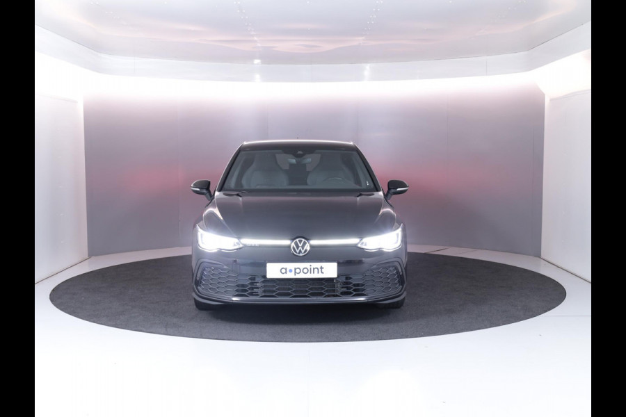 Volkswagen Golf 1.4 eHybrid GTE 245 pk Automaat (DSG) | Navigatie | Trekhaak (afneembaar) | Parkeersensoren | Achteruitrijcamera | Matrix LED koplampen | Stoelverwarming | Volkswagen Golf 1.4 eHybrid GTE 245 pk Automaat (DSG) | Navigatie | Trekhaak (afneembaar) | Parkeersensoren | Achteruitrijcamera | Matrix LED koplampen | Stoelverwarming |