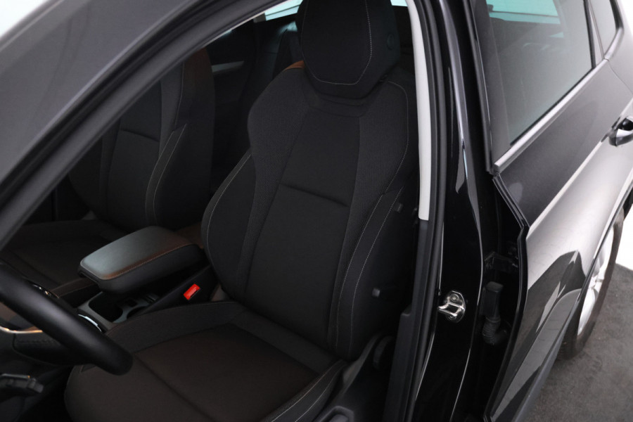 Škoda Karoq 1.0 TSI Ambition Nw. Model, Navigatie, Climate, Škoda Karoq 1.0 TSI Ambition Nw. Model, Navigatie, Climate,