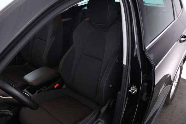 Škoda Karoq 1.0 TSI Ambition Nw. Model, Navigatie, Climate, Škoda Karoq 1.0 TSI Ambition Nw. Model, Navigatie, Climate,