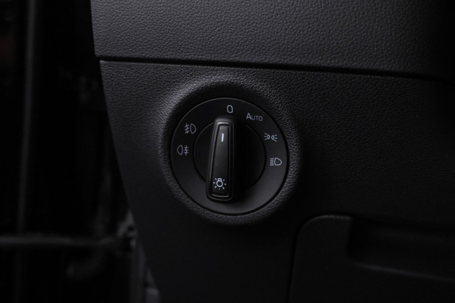 Škoda Karoq 1.0 TSI Ambition Nw. Model, Navigatie, Climate, Škoda Karoq 1.0 TSI Ambition Nw. Model, Navigatie, Climate,