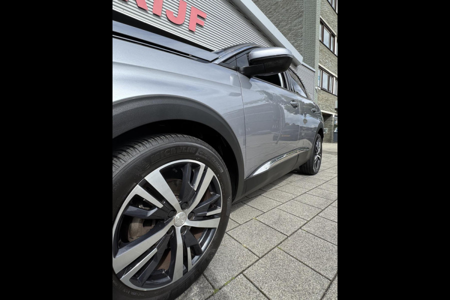 Peugeot 3008 1.2 PureTech Allure -AUTOMAAT I Navigatie I LED/PDC I Achteruitrij camera I Airco I Sport velgen I Dealer onderhouden