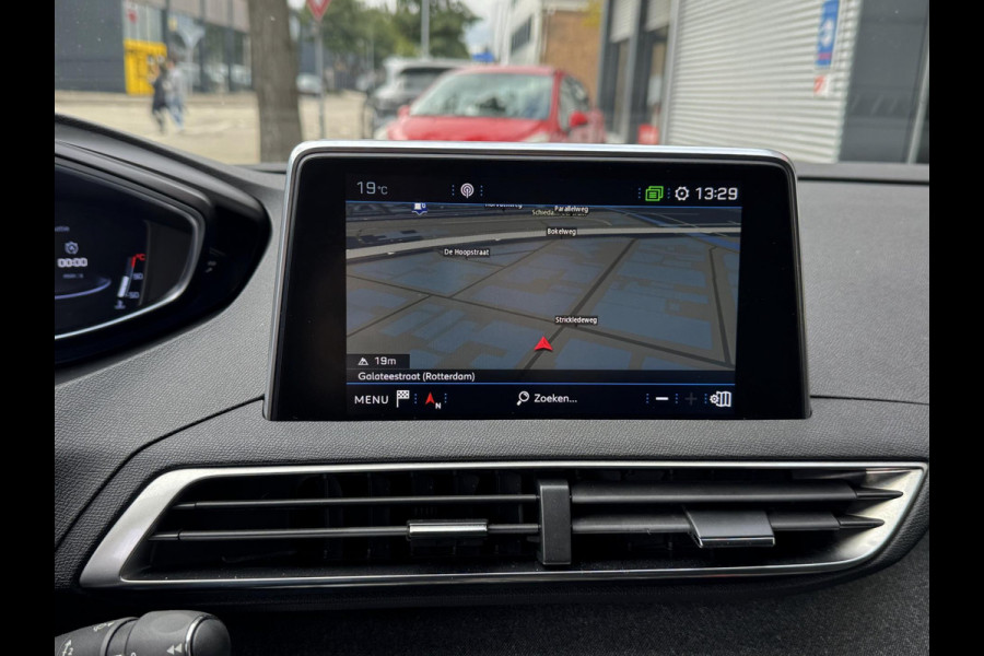 Peugeot 3008 1.2 PureTech Allure -AUTOMAAT I Navigatie I LED/PDC I Achteruitrij camera I Airco I Sport velgen I Dealer onderhouden