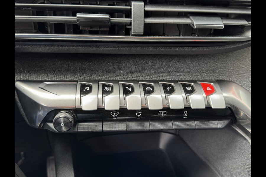 Peugeot 3008 1.2 PureTech Allure -AUTOMAAT I Navigatie I LED/PDC I Achteruitrij camera I Airco I Sport velgen I Dealer onderhouden