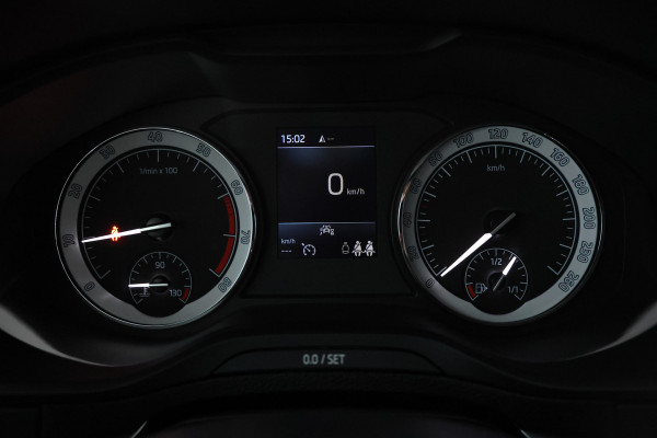 Škoda Karoq 1.0 TSI Ambition Nw. Model, Navigatie, Climate, Škoda Karoq 1.0 TSI Ambition Nw. Model, Navigatie, Climate,