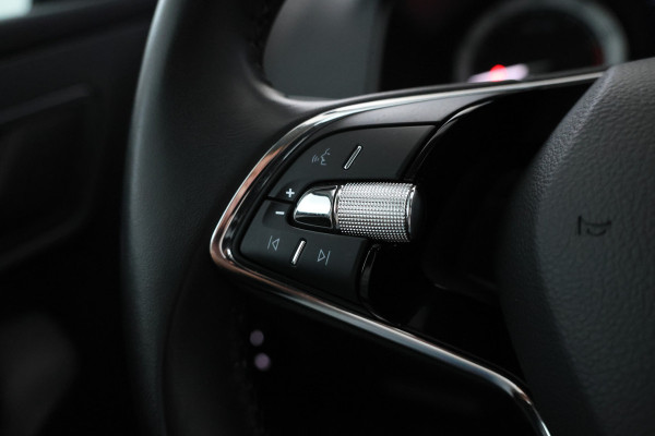 Škoda Karoq 1.0 TSI Ambition Nw. Model, Navigatie, Climate, Škoda Karoq 1.0 TSI Ambition Nw. Model, Navigatie, Climate,