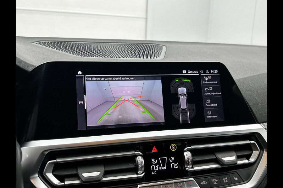 BMW 3 Serie Touring 330i M-SPORT Business Edition Plus(Dealer OnderH, Navi, Camera, Lane Assist, Active Cruise, PDC V+A Etc)