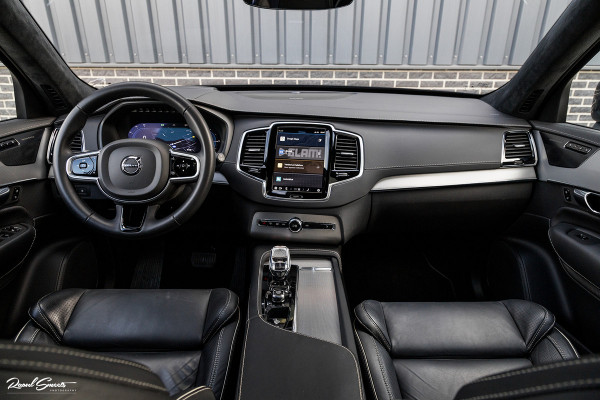 Volvo XC90 2.0 T8 Recharge AWD Ultimate Dark | Long Range | Luchtvering | Adaptieve cruise | Memory stoelen | Panorama dak |