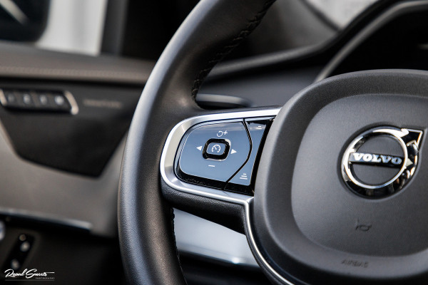 Volvo XC90 2.0 T8 Recharge AWD Ultimate Dark | Long Range | Luchtvering | Adaptieve cruise | Memory stoelen | Panorama dak |