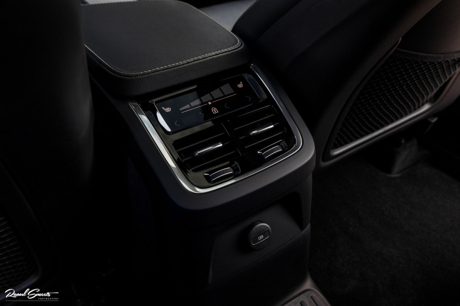 Volvo XC90 2.0 T8 Recharge AWD Ultimate Dark | Long Range | Luchtvering | Adaptieve cruise | Memory stoelen | Panorama dak |
