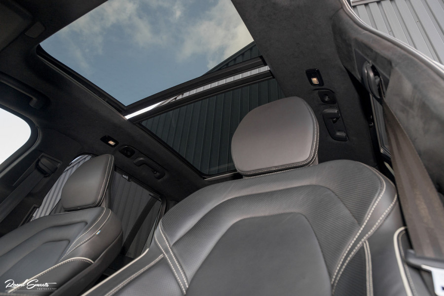 Volvo XC90 2.0 T8 Recharge AWD Ultimate Dark | Long Range | Luchtvering | Adaptieve cruise | Memory stoelen | Panorama dak |