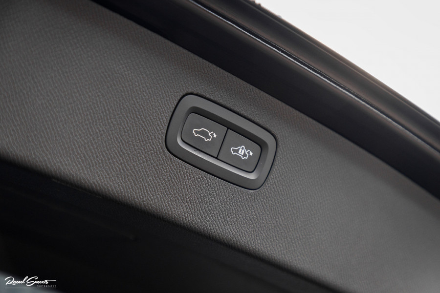 Volvo XC90 2.0 T8 Recharge AWD Ultimate Dark | Long Range | Luchtvering | Adaptieve cruise | Memory stoelen | Panorama dak |