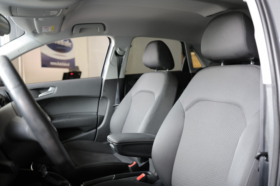 Audi A1 1.0 TFSI AUTOM S-Line NAVI '18