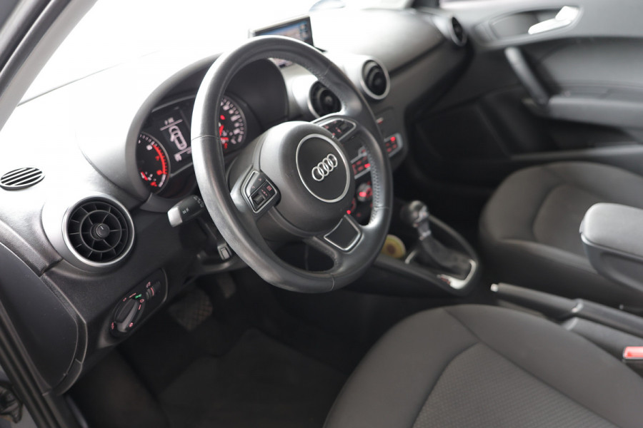 Audi A1 1.0 TFSI AUTOM S-Line NAVI '18