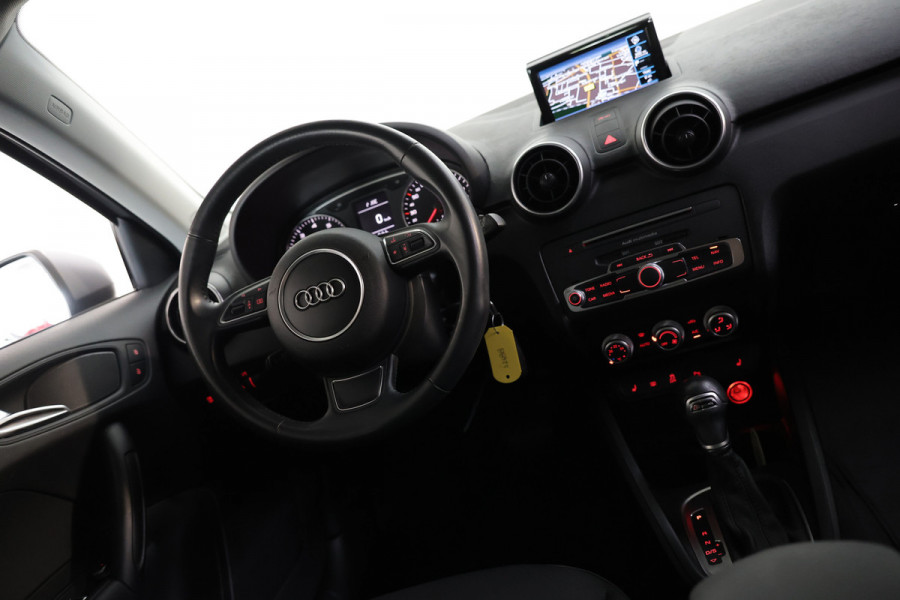 Audi A1 1.0 TFSI AUTOM S-Line NAVI '18