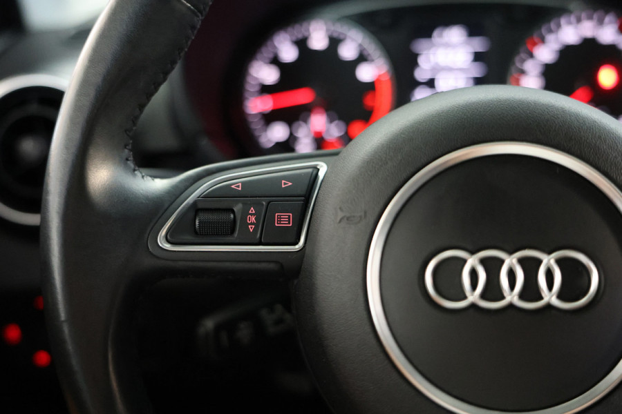 Audi A1 1.0 TFSI AUTOM S-Line NAVI '18