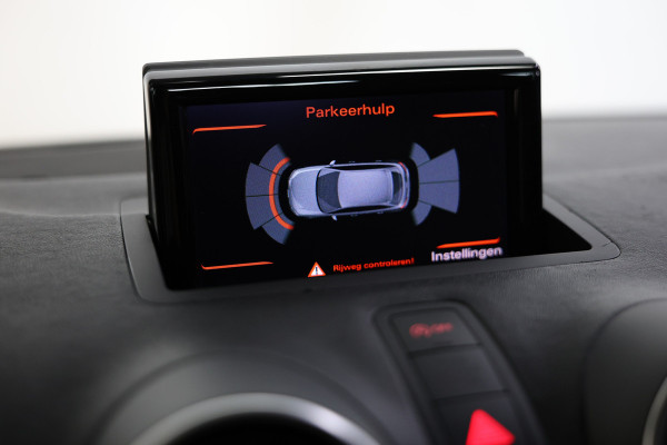 Audi A1 1.0 TFSI AUTOM S-Line NAVI '18