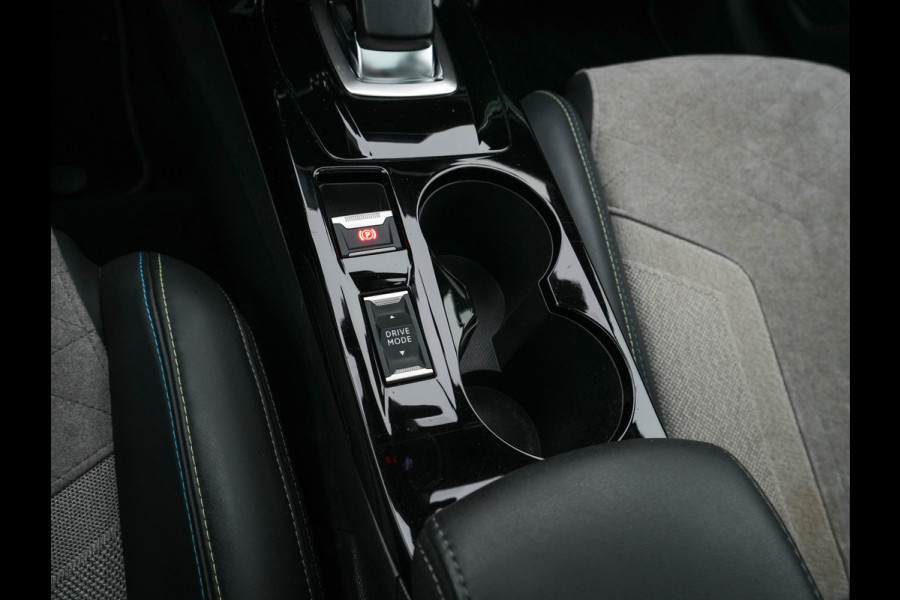 Peugeot e-208 EV GT-Line 350 50 kWh (INCL-BTW) *PANO | FULL-LED | DIGI-COCKPIT | BLINDSPOT | CAMERA | LEATHER-ALCANTARA | AMBIENT-LIGHT | NAVI-FULLMAP | LANE-ASSIST | KEYLESS | DAB | CCS-FASTLOADER | HEATED-SPORTSEATS | 17"ALU Peugeot e-208 EV GT-Line 350 50 kWh (INCL-BTW) *PANO | FULL-LED | DIGI-COCKPIT | BLINDSPOT | CAMERA | LEATHER-ALCANTARA | AMBIENT-LIGHT | NAVI-FULLMAP | LANE-ASSIST | KEYLESS | DAB | CCS-FASTLOADER | HEATED-SPORTSEATS | 17"ALU