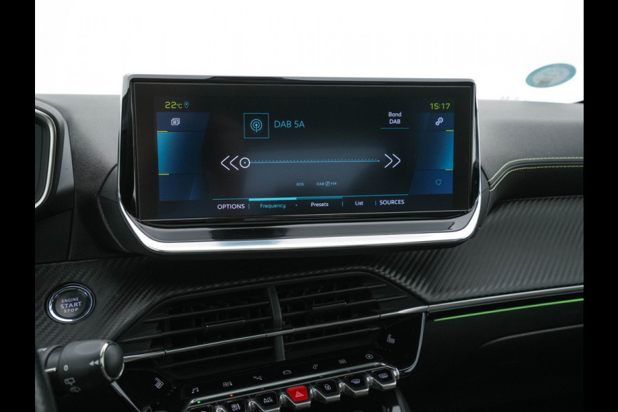 Peugeot e-208 EV GT-Line 350 50 kWh (INCL-BTW) *PANO | FULL-LED | DIGI-COCKPIT | BLINDSPOT | CAMERA | LEATHER-ALCANTARA | AMBIENT-LIGHT | NAVI-FULLMAP | LANE-ASSIST | KEYLESS | DAB | CCS-FASTLOADER | HEATED-SPORTSEATS | 17"ALU Peugeot e-208 EV GT-Line 350 50 kWh (INCL-BTW) *PANO | FULL-LED | DIGI-COCKPIT | BLINDSPOT | CAMERA | LEATHER-ALCANTARA | AMBIENT-LIGHT | NAVI-FULLMAP | LANE-ASSIST | KEYLESS | DAB | CCS-FASTLOADER | HEATED-SPORTSEATS | 17"ALU