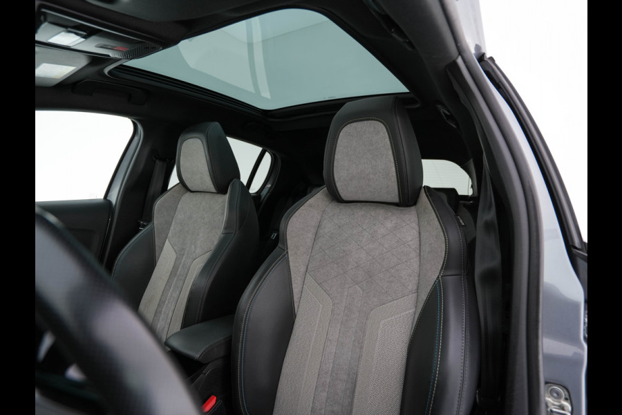 Peugeot e-208 EV GT-Line 350 50 kWh (INCL-BTW) *PANO | FULL-LED | DIGI-COCKPIT | BLINDSPOT | CAMERA | LEATHER-ALCANTARA | AMBIENT-LIGHT | NAVI-FULLMAP | LANE-ASSIST | KEYLESS | DAB | CCS-FASTLOADER | HEATED-SPORTSEATS | 17"ALU Peugeot e-208 EV GT-Line 350 50 kWh (INCL-BTW) *PANO | FULL-LED | DIGI-COCKPIT | BLINDSPOT | CAMERA | LEATHER-ALCANTARA | AMBIENT-LIGHT | NAVI-FULLMAP | LANE-ASSIST | KEYLESS | DAB | CCS-FASTLOADER | HEATED-SPORTSEATS | 17"ALU
