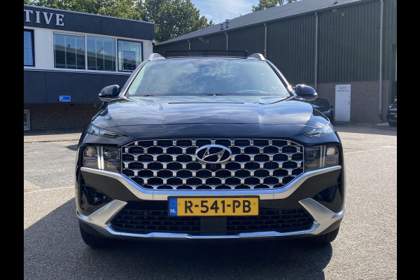 Hyundai Santa Fe 1.6 T-GDI PHEV Premium Sky VAN: 37.900,- VOOR: 35.440,- UW HERFSTVOORDEEL: 2.460,- EURO | RIJKLAARPRIJS INCL. 12MND BOVAG