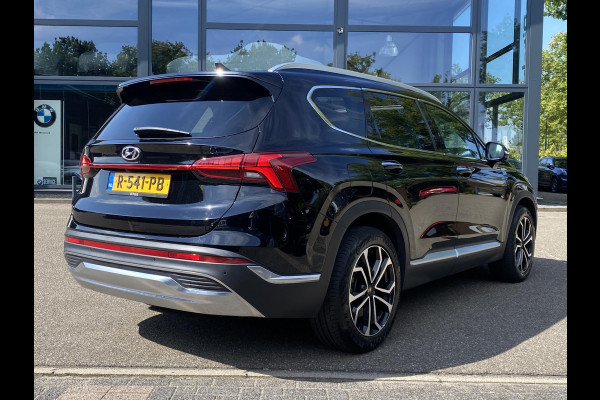 Hyundai Santa Fe 1.6 T-GDI PHEV Premium Sky VAN: 37.900,- VOOR: 35.440,- UW HERFSTVOORDEEL: 2.460,- EURO | RIJKLAARPRIJS INCL. 12MND BOVAG