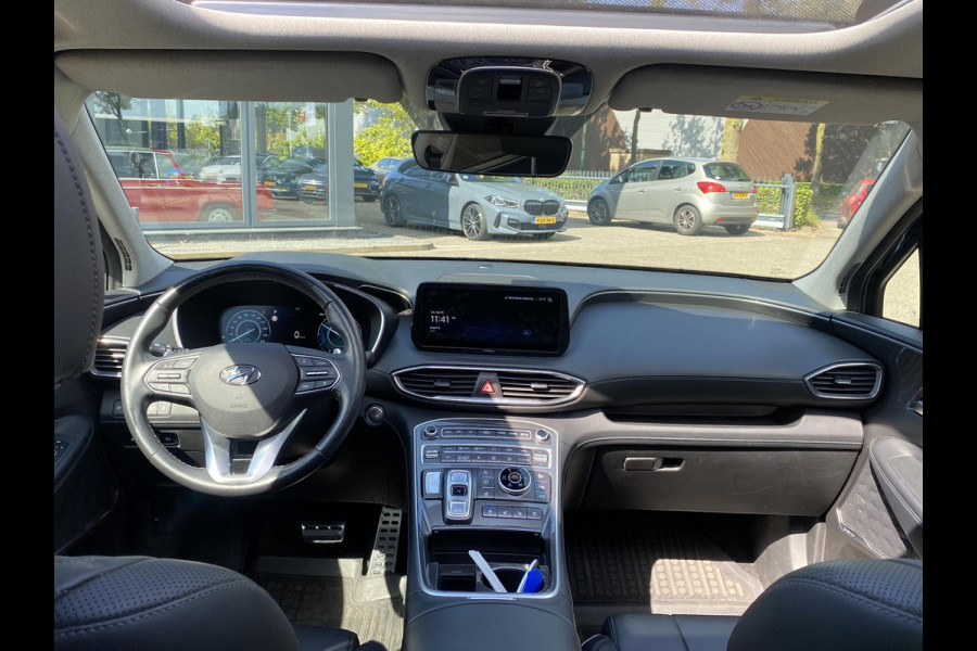 Hyundai Santa Fe 1.6 T-GDI PHEV Premium Sky VAN: 37.900,- VOOR: 35.440,- UW HERFSTVOORDEEL: 2.460,- EURO | RIJKLAARPRIJS INCL. 12MND BOVAG
