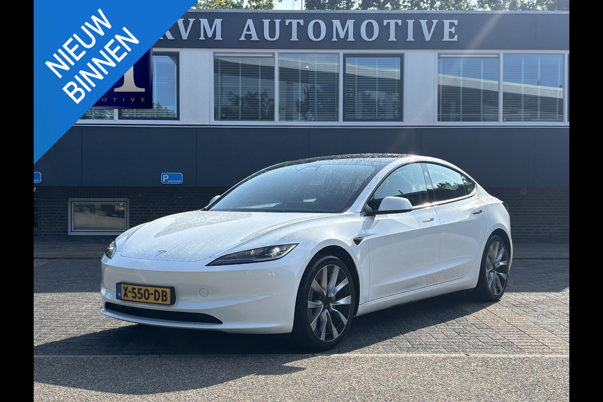 Tesla Model 3 Long Range AWD 78 kWh VAN: 44.900,- VOOR 41.877,- UW HERSFTVOORDEEL: 3.023,- euro. 1e Eigenaar | Origineel NL | BTW-Verrekenbaar | Fabrieksgarantie t/m 2027|