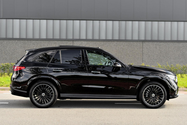 Mercedes-Benz GLC 300e 4MATIC AMG. Luchtv, NappaLeder, 4W sturing, Pano, Digital, Memory, Distro+, 360, HUD, Burm, Keyless!