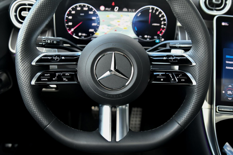 Mercedes-Benz GLC 300e 4MATIC AMG. Luchtv, NappaLeder, 4W sturing, Pano, Digital, Memory, Distro+, 360, HUD, Burm, Keyless!