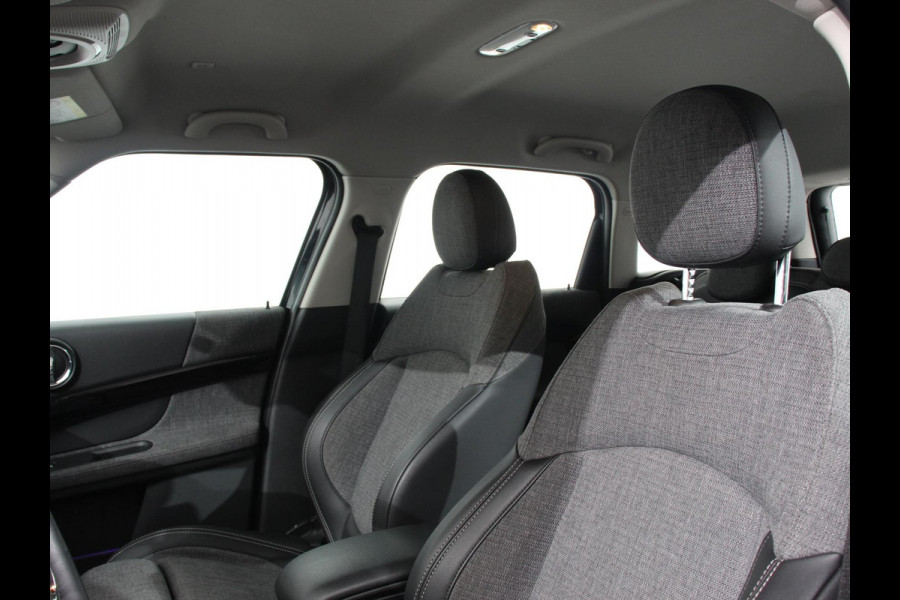 MINI Countryman PHEV 2.0 Cooper S E ALL4 Classic Navigatie Parkeersensoren achter Achteruitrij camera Cruise Control Airco 17” Lichtmetalen Velgen Dakrails Verwarmde voorstoelen LED