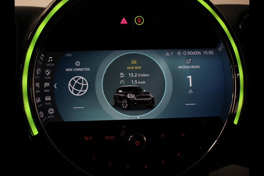 MINI Countryman PHEV 2.0 Cooper S E ALL4 Classic Navigatie Parkeersensoren achter Achteruitrij camera Cruise Control Airco 17” Lichtmetalen Velgen Dakrails Verwarmde voorstoelen LED