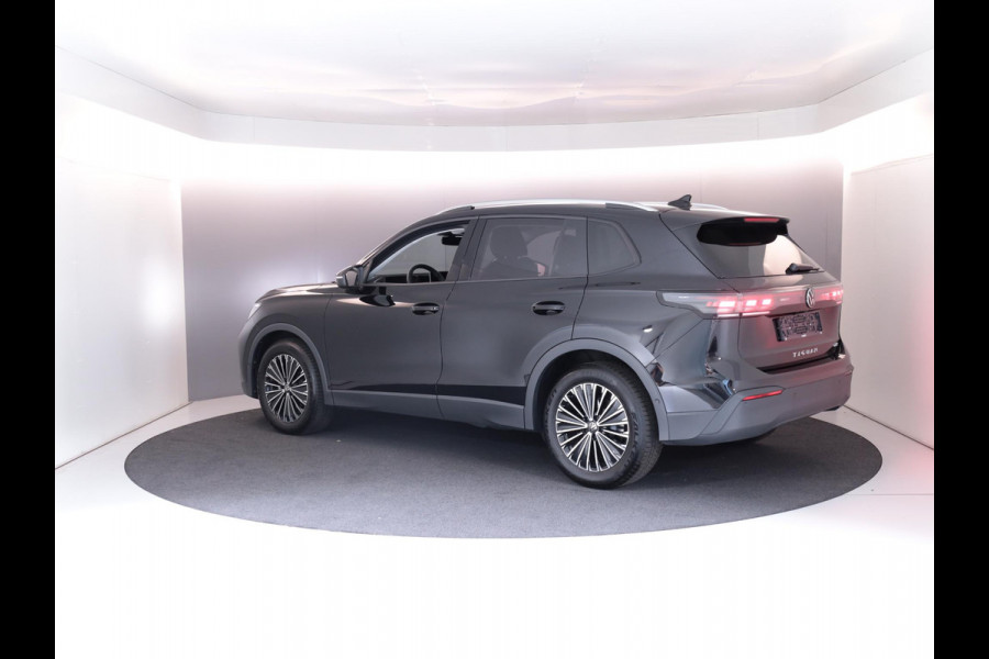 Volkswagen Tiguan 1.5 eTSI Life Edition 130 pk Automaat (DSG) | Navigatie | Elektr. trekhaak | Stoelverwarming | Parkeersensoren | 18"LM velgen  Achteruitrijcamera | Volkswagen Tiguan 1.5 eTSI Life Edition 130 pk Automaat (DSG) | Navigatie | Elektr. trekhaak | Stoelverwarming | Parkeersensoren | 18"LM velgen  Achteruitrijcamera |