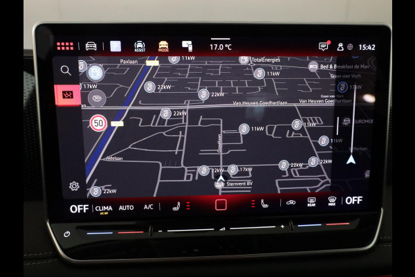 Volkswagen Tiguan 1.5 eTSI Life Edition 130 pk Automaat (DSG) | Navigatie | Elektr. trekhaak | Stoelverwarming | Parkeersensoren | 18"LM velgen  Achteruitrijcamera | Volkswagen Tiguan 1.5 eTSI Life Edition 130 pk Automaat (DSG) | Navigatie | Elektr. trekhaak | Stoelverwarming | Parkeersensoren | 18"LM velgen  Achteruitrijcamera |
